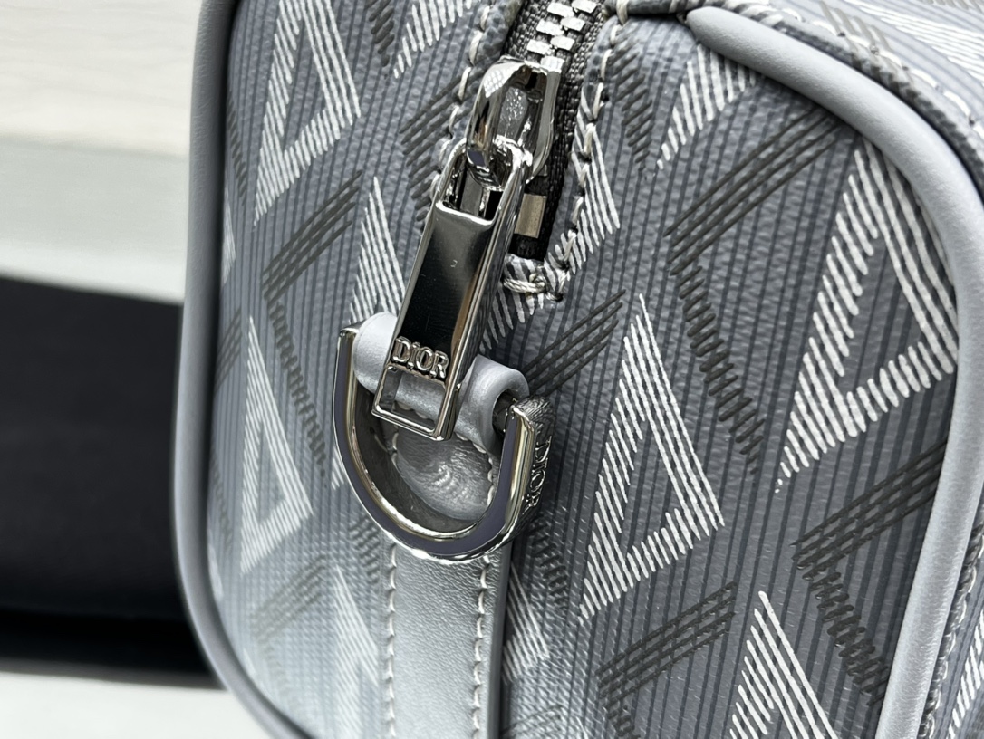 D*or saddle bag-25.5 x 20 x 6.5cm