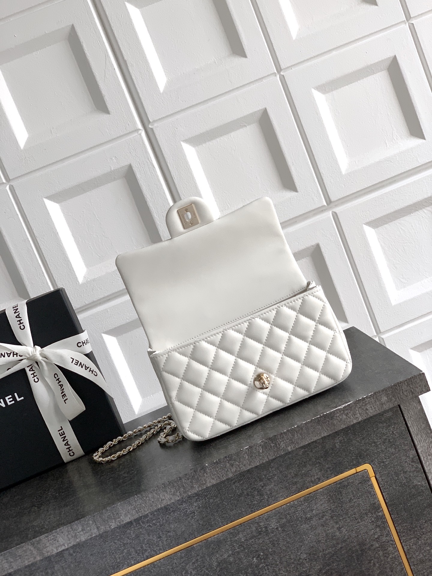 Ch@nel Flap Bag Mini CF Handle -Lambskin Leather-20*13*9cm