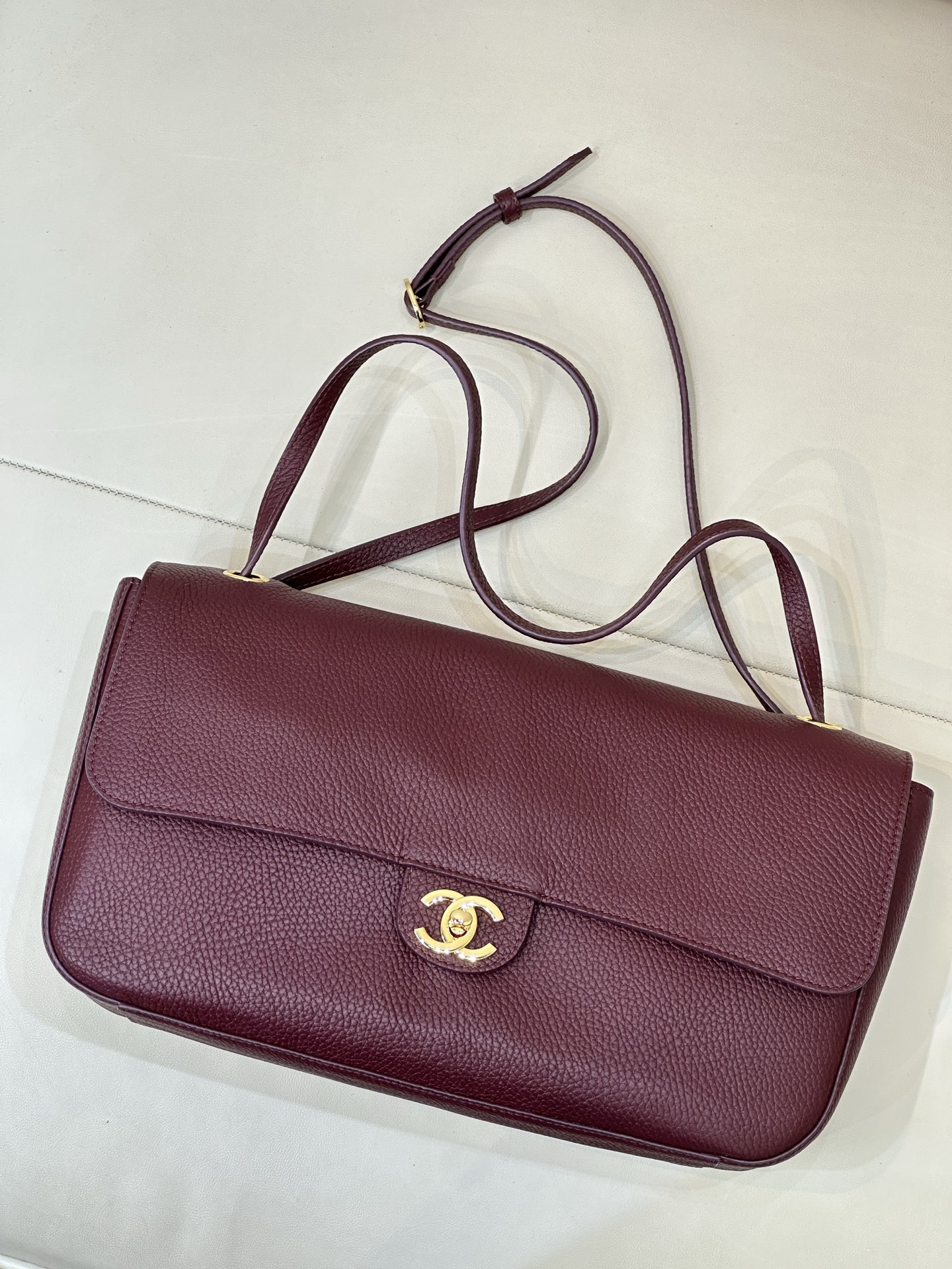 Cha*nel Grained Calfskin Small Souplissimo Maxi Flap-32CM