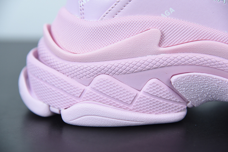 Ba*len*cia*ga triple s