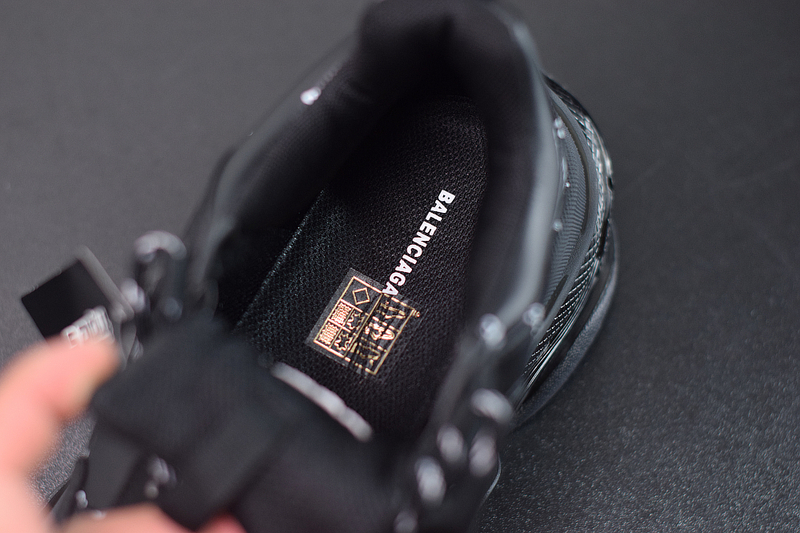 Ba*len*cia*ga triple s