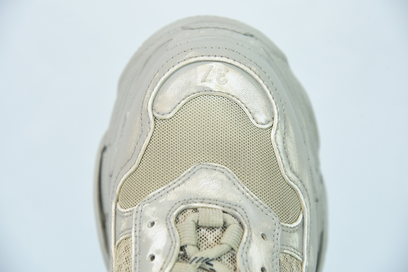 Ba*len*cia*ga triple s