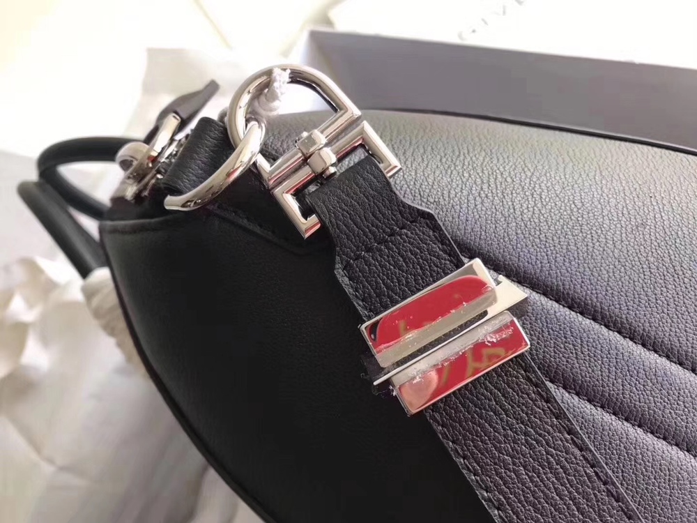 G1uenchy antigona tote-33*18*26cm