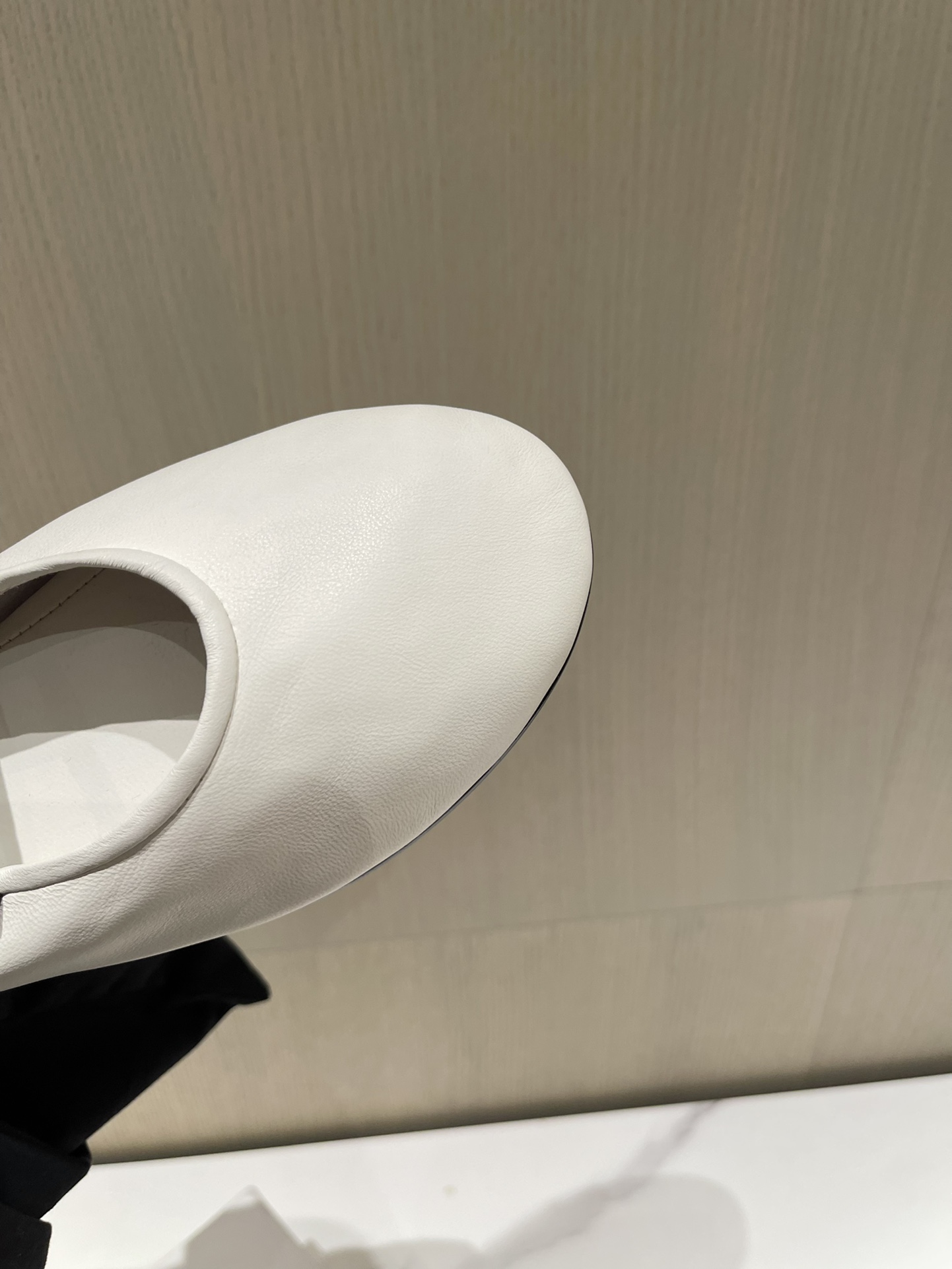 T*e R0w ballet single shoes