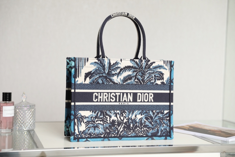 D*or small book tote-36.5cm