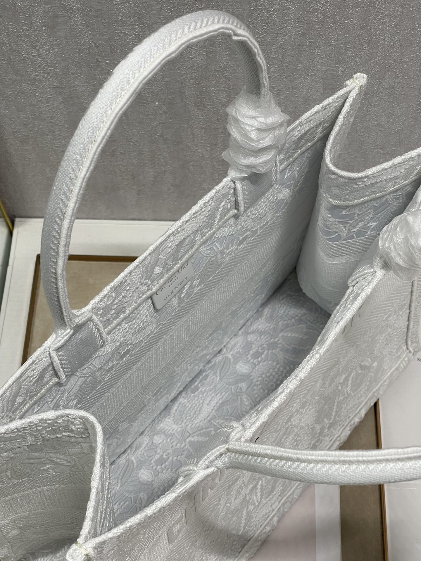 D*or small book tote-36*28cm