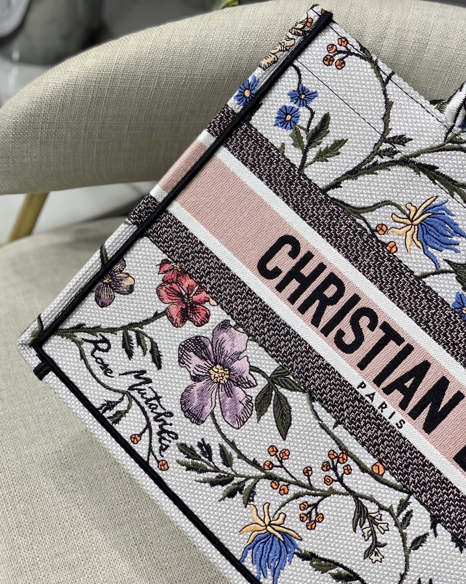 D*or small book tote-36.5cm