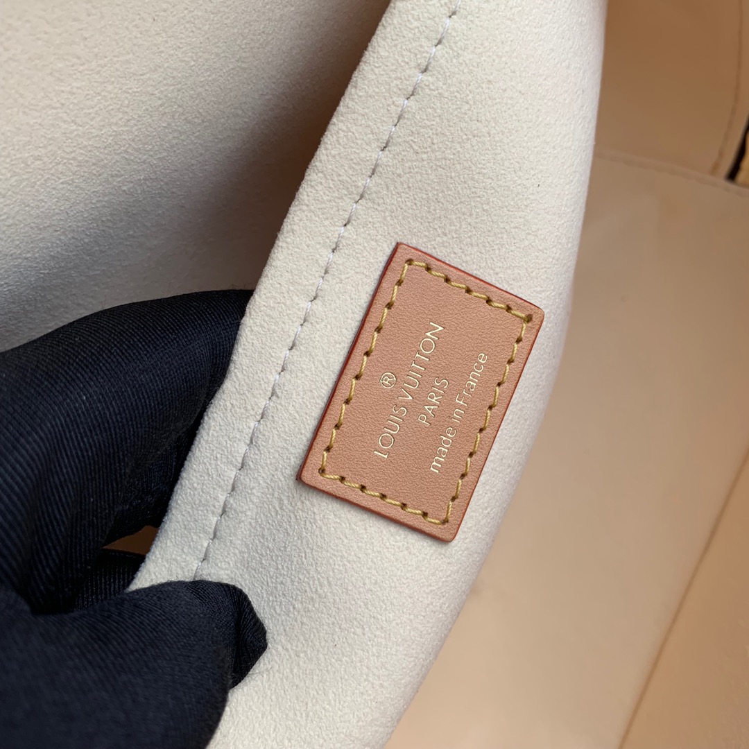 l0*is v*t0n mini lU*gage bag-25*20*10cm