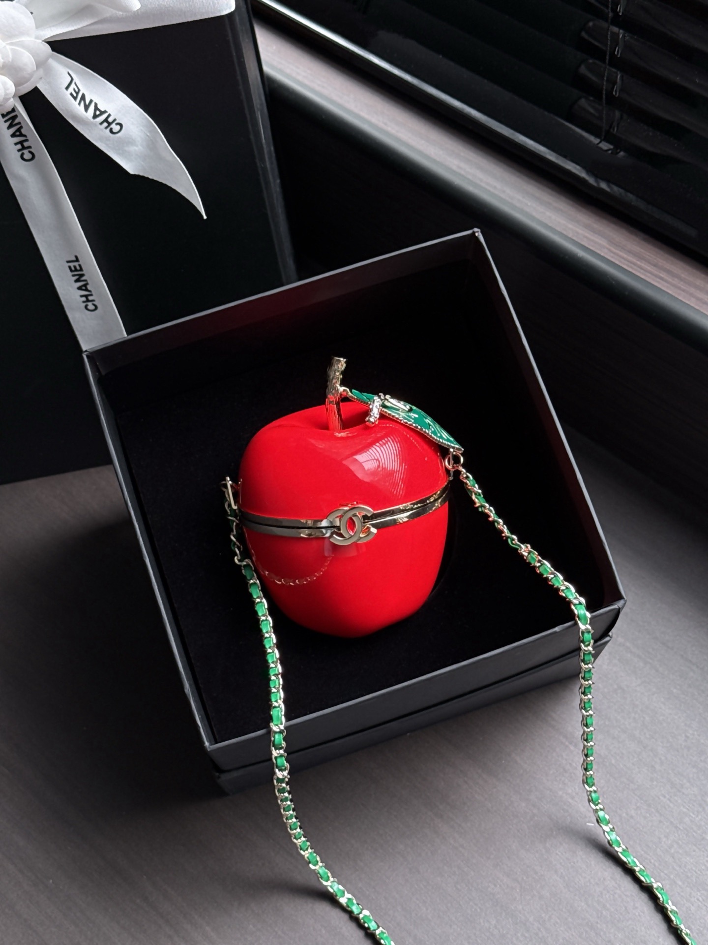 Ch@nel Apple Minaudiere, Laquered Metal, Enamel & Gold-Tone-16*10*10M