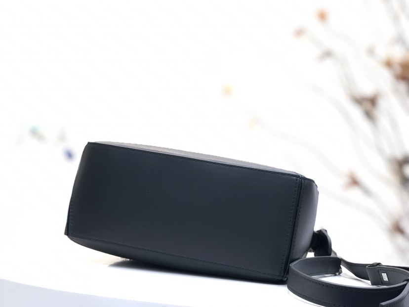 L0ew* puzzle small bag-24*10*14cm