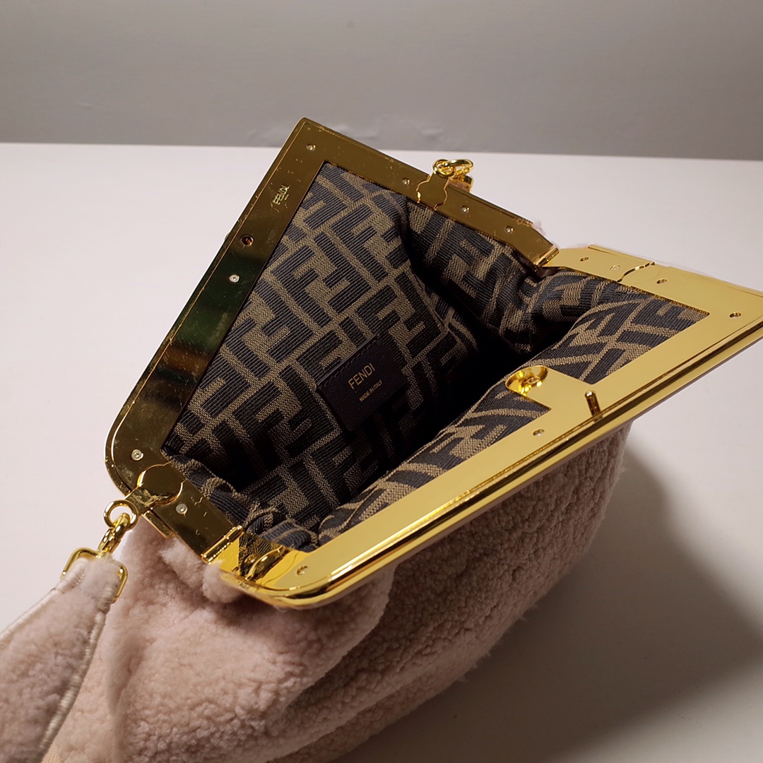 F**di first bag-32.5*15*23.5