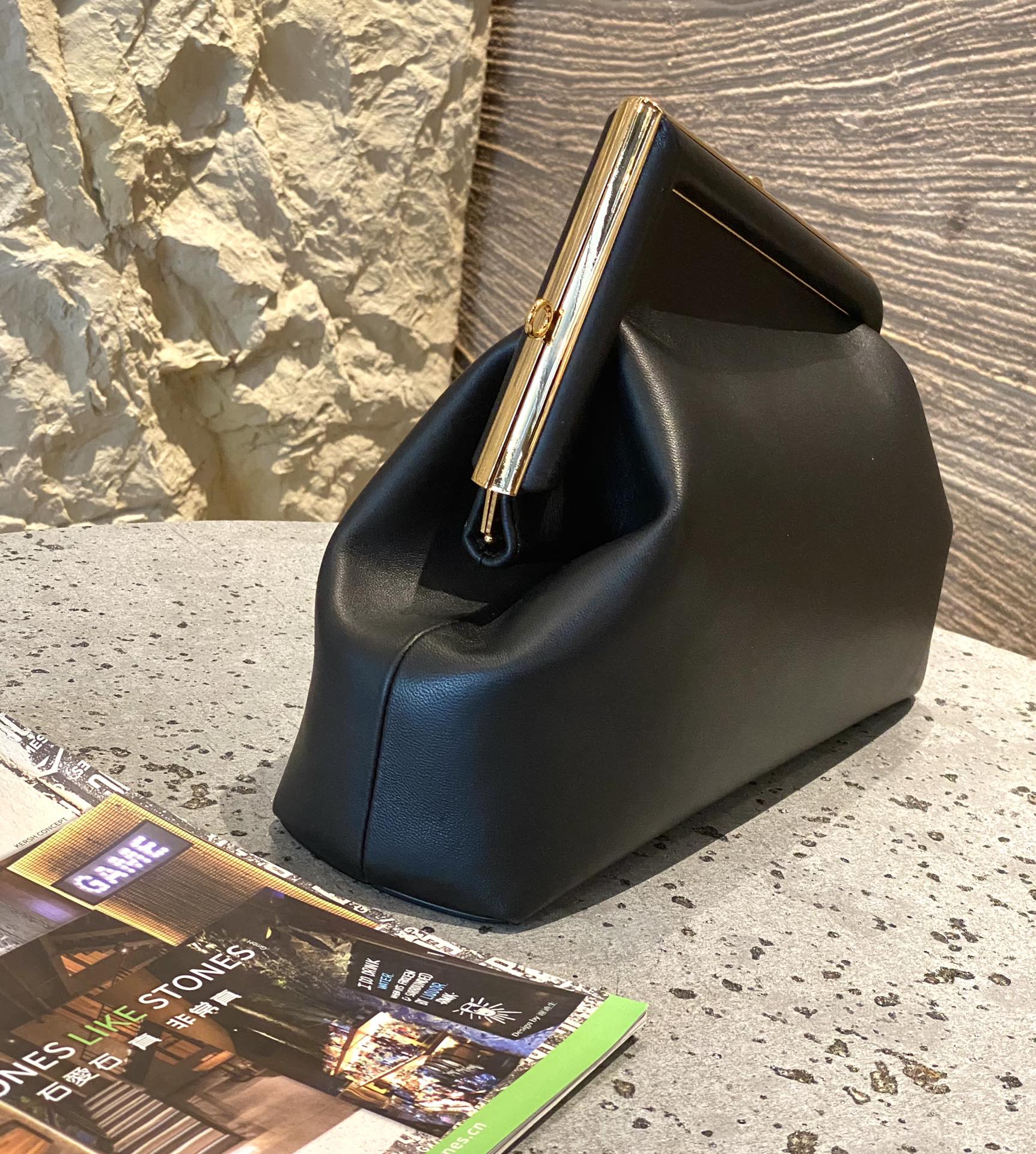 F**di first bag-26*18*9.5/32.5*23.5*15cm(black)