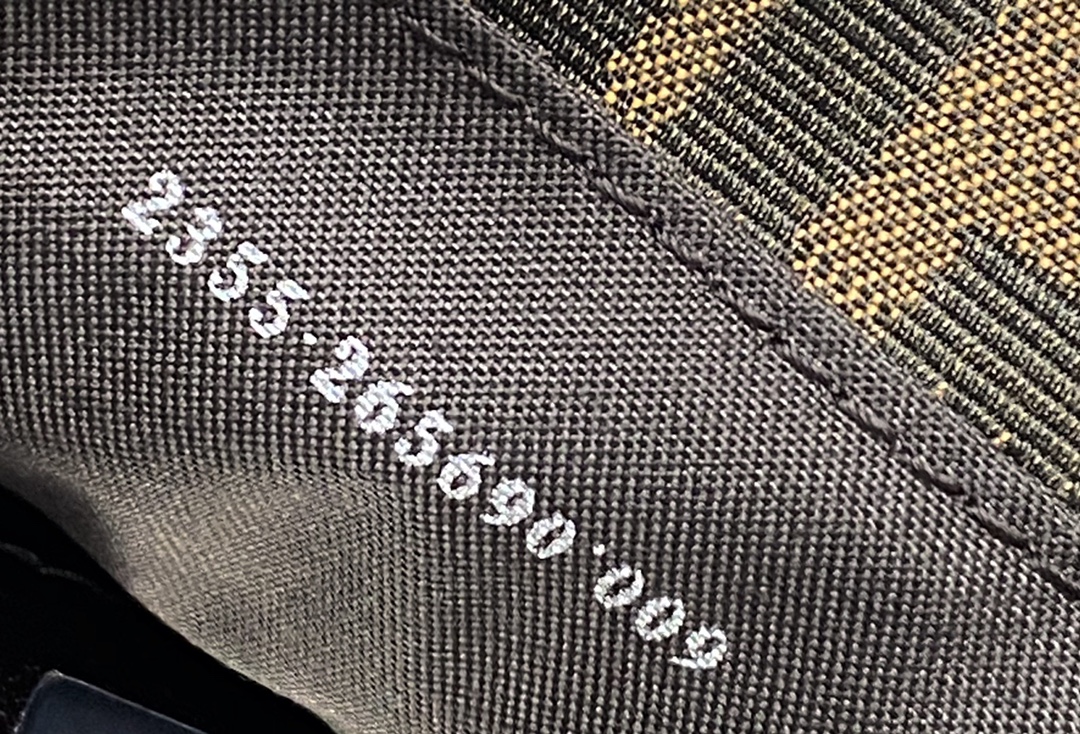 F**di vintage handbags-27*7*18cm