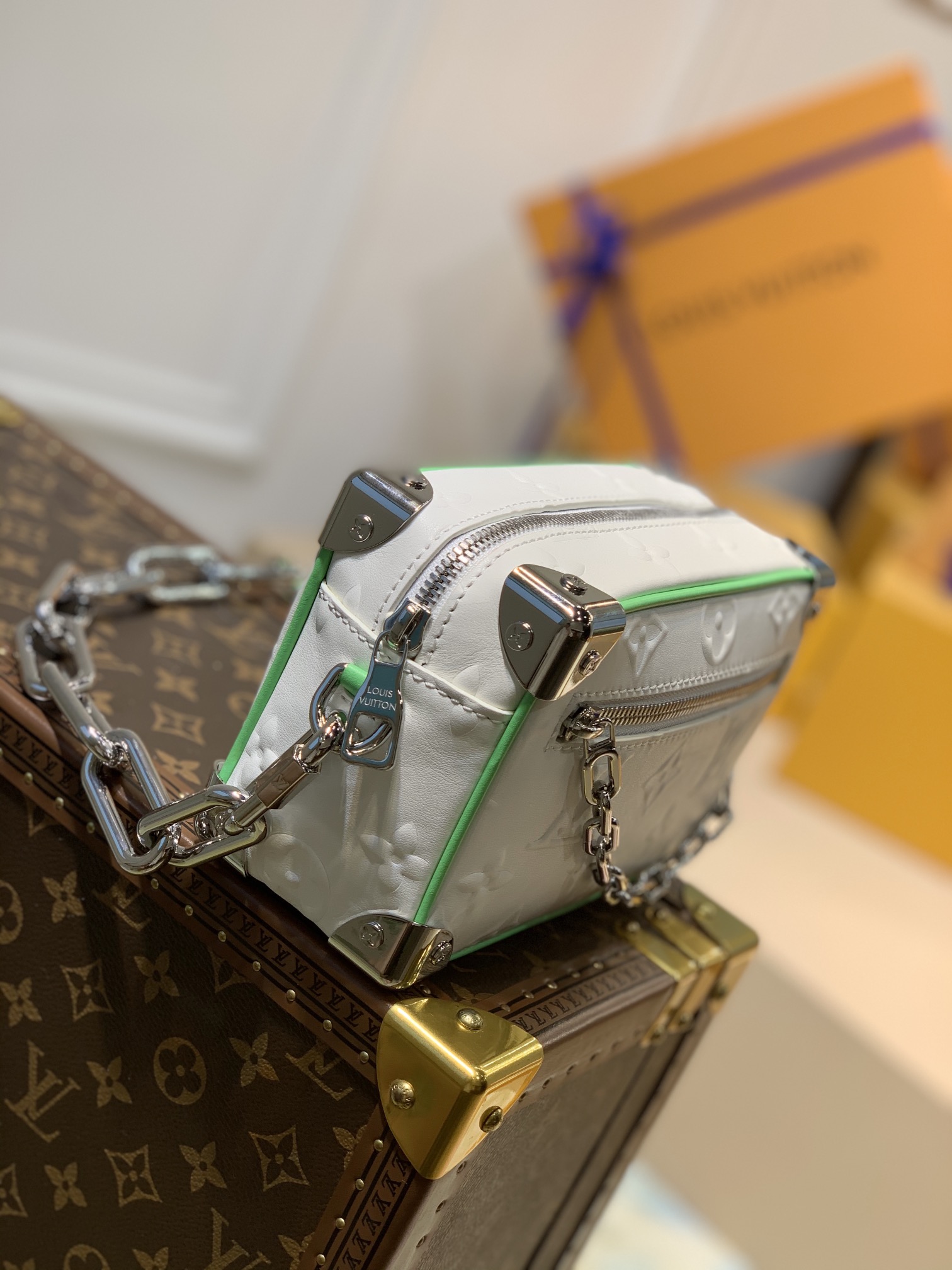 l0*is V*t0n mini soft trunk m80033-18.5 x13x8cm