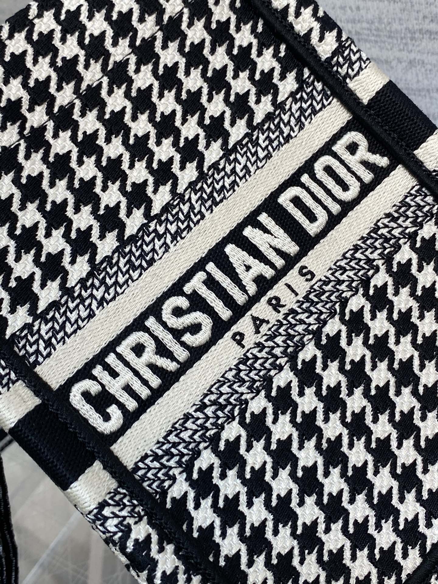 D*or mini book tote-13.5*5*18cm