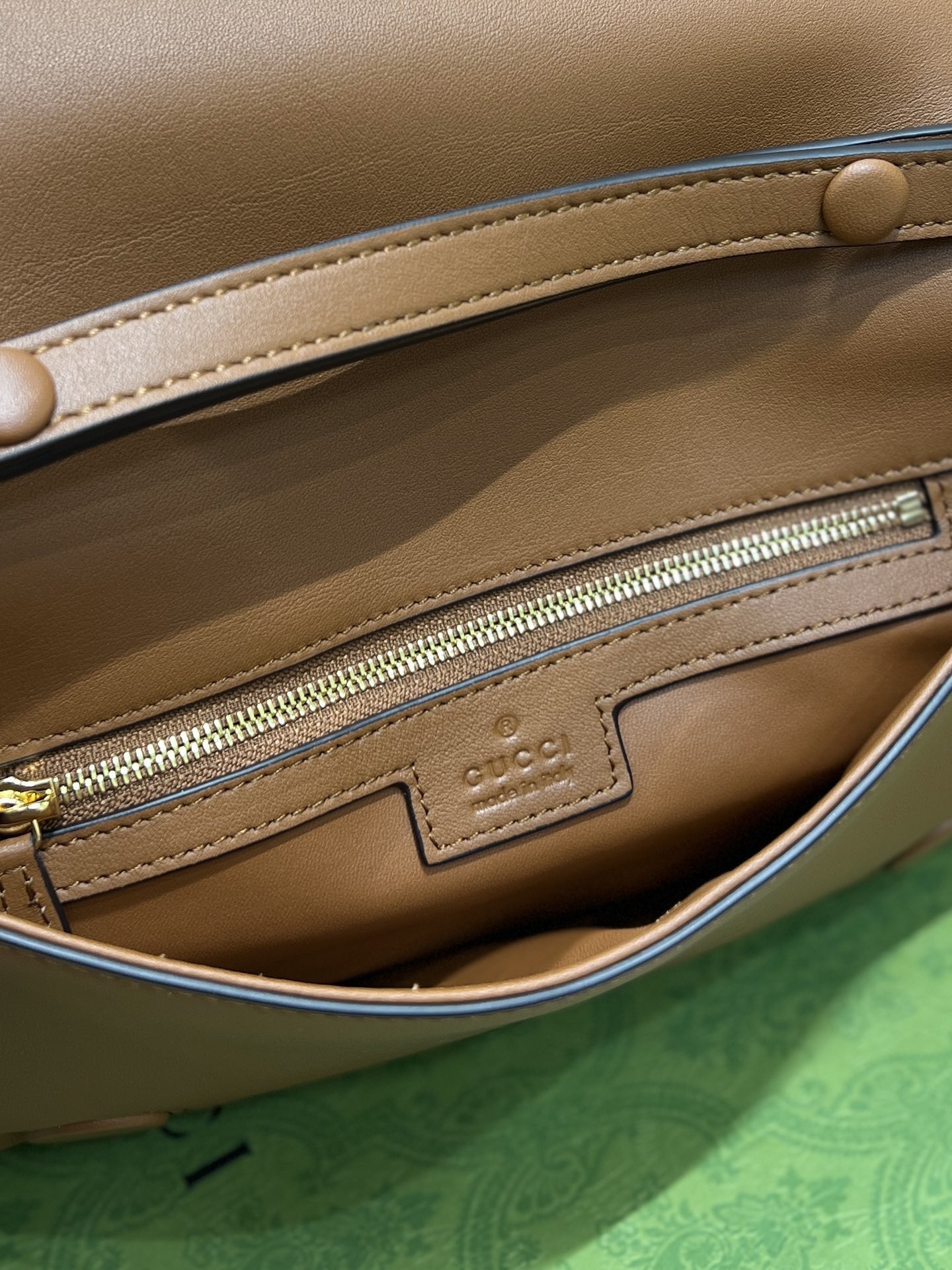 G*u*i blondie shoulder bag-28*16*4cm