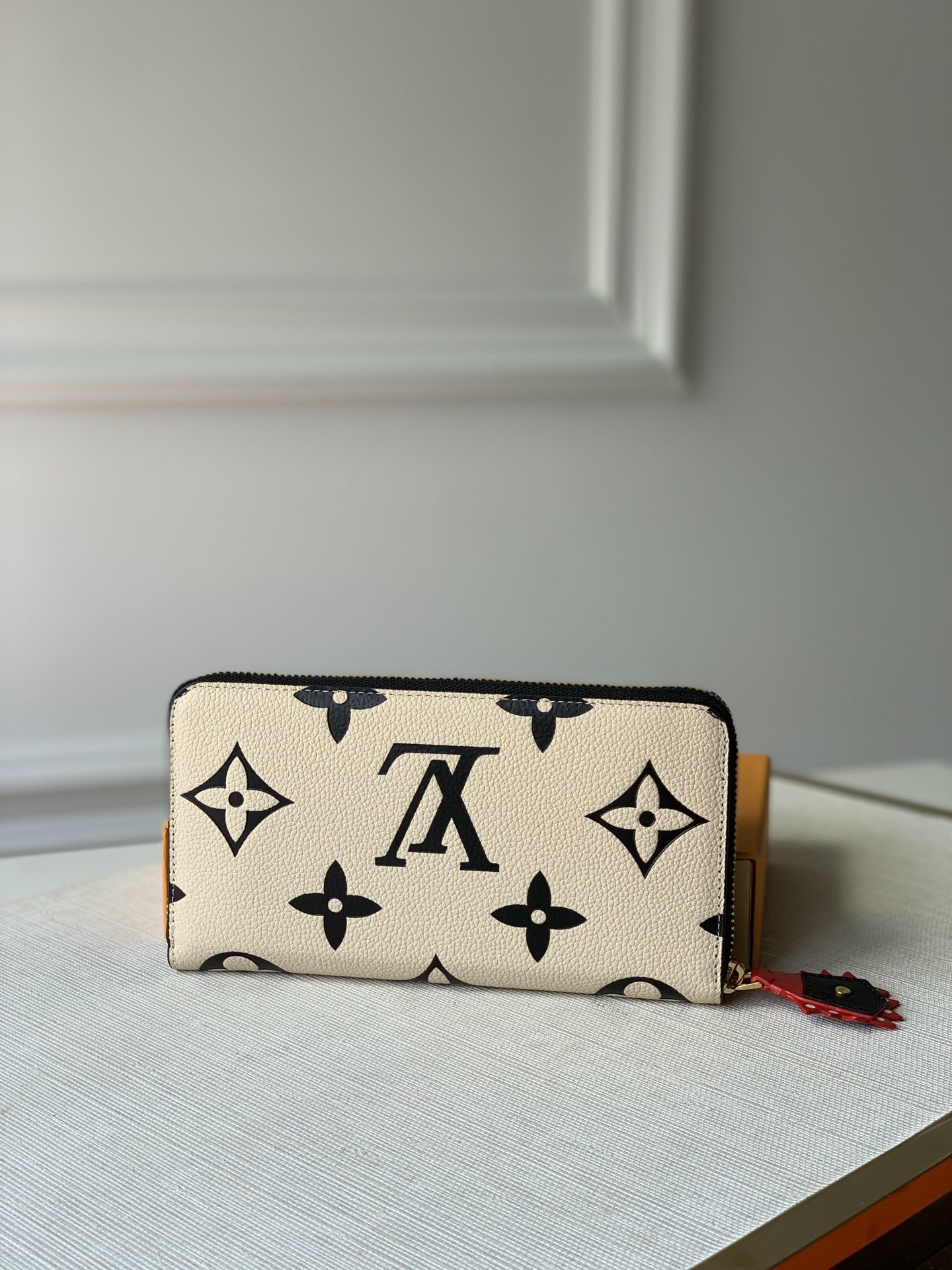 l0*is V*t0n zippy wallet m69520-19*10cm