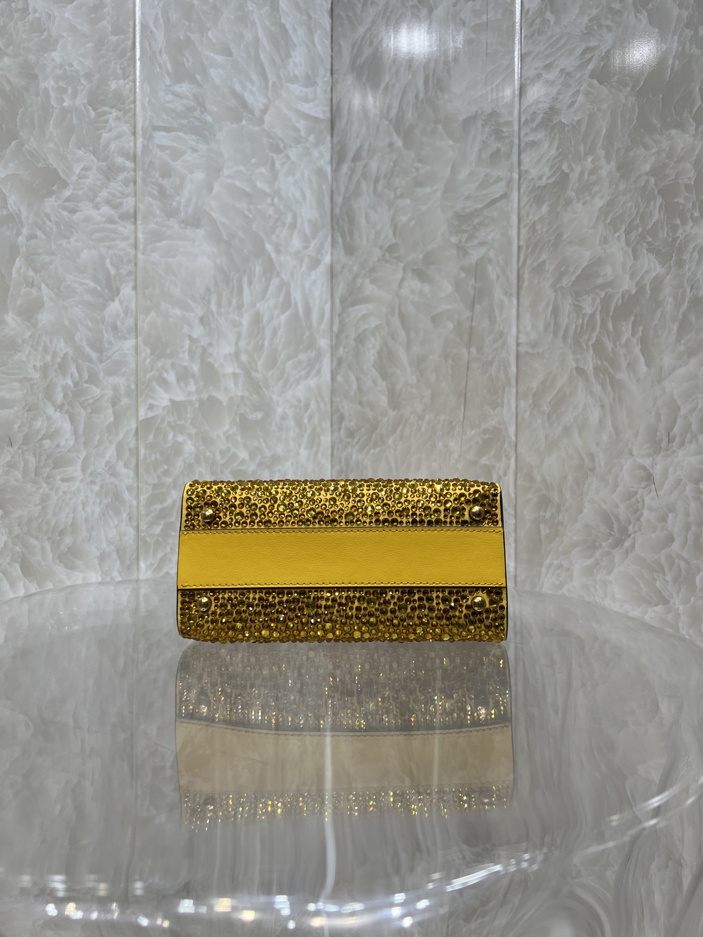 Va1e*ntin0 vlogo signature chain bag-19*13*9cm