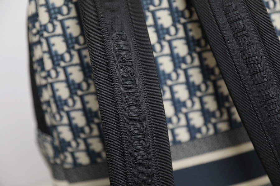 D*or oblique backpack-42x33x15cm