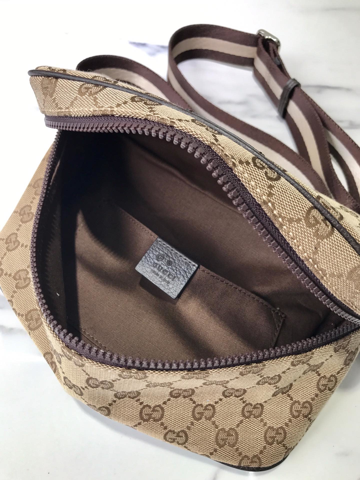 G*u*i waist bag-27*13*12cm