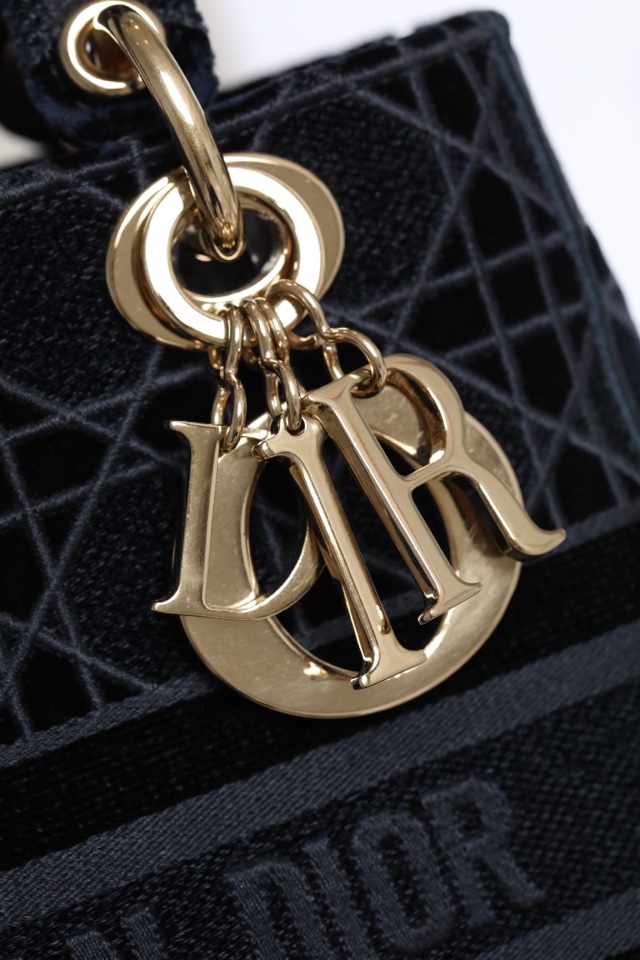 lady D*or bag-24*20*11cm