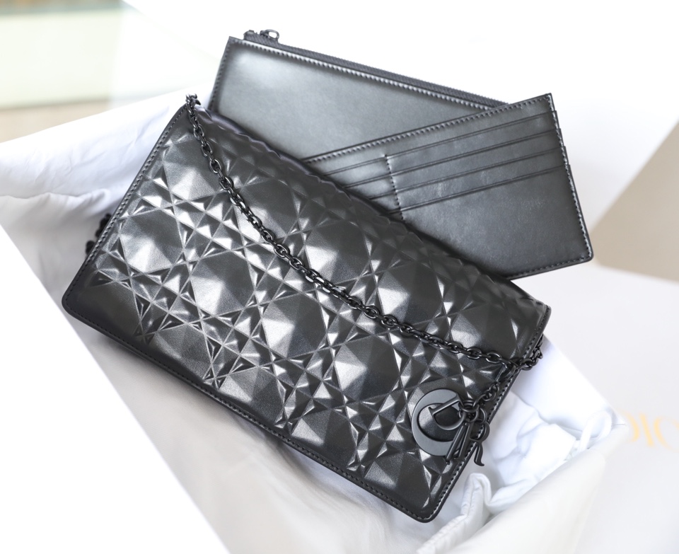 D*or wallet on chain-21.5*11.5*3cm