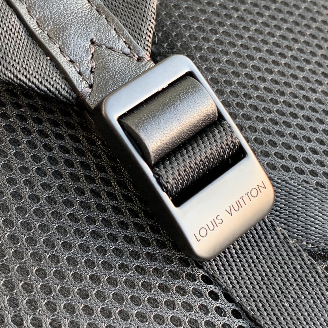 l0*is V*t0n christopher backpack-30*42*17cm