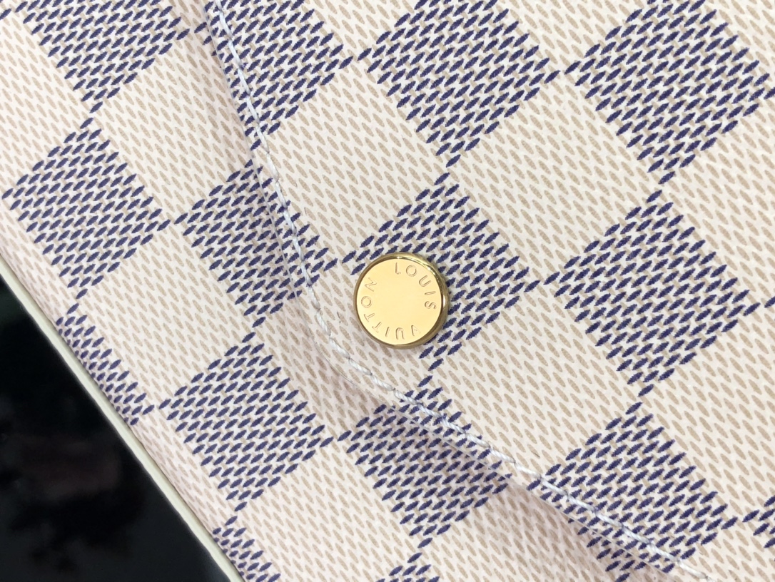 l0*is V*t0n pochette félicie wallet -21*11* 2cm