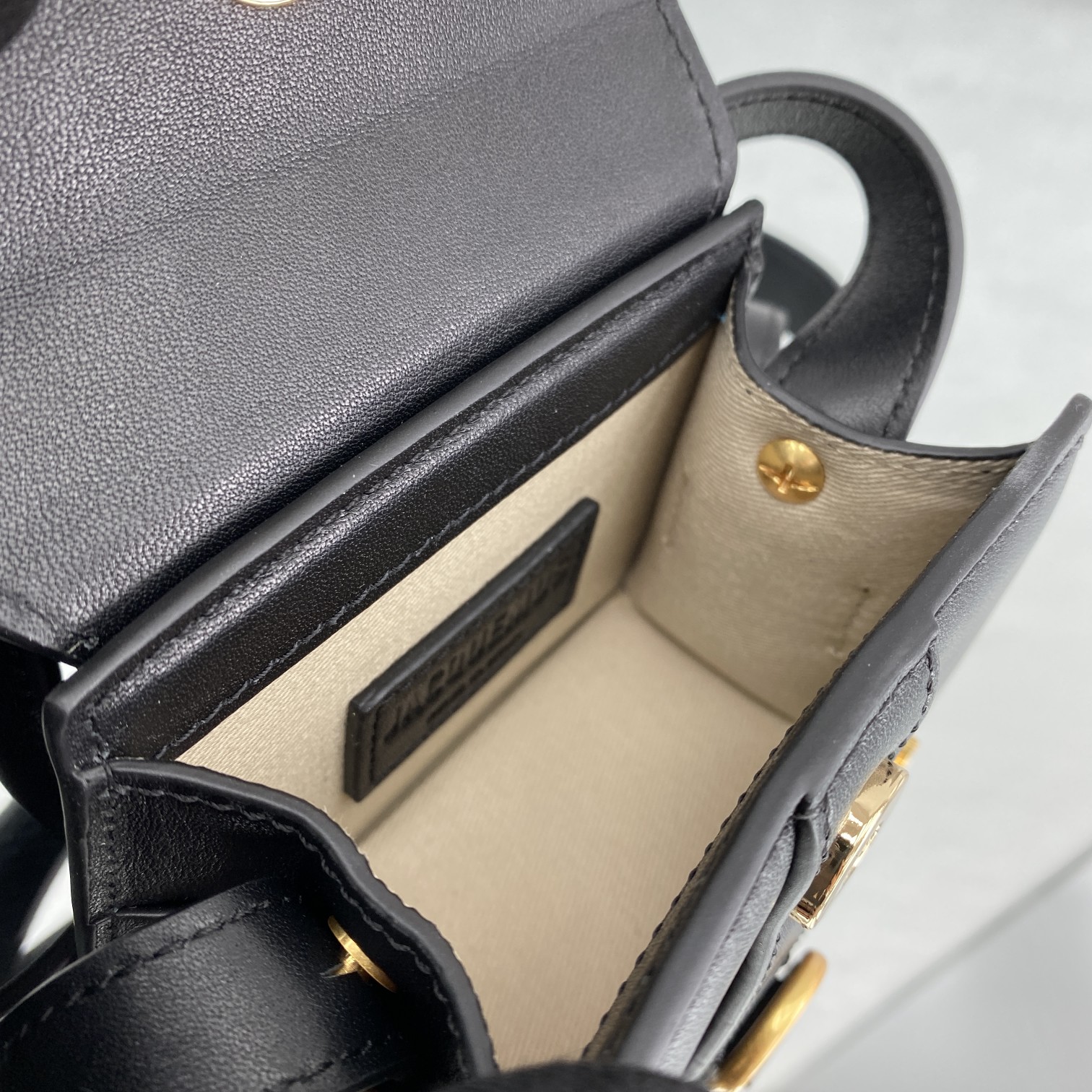 Ja*qvemvs handbags-12x8x5cm