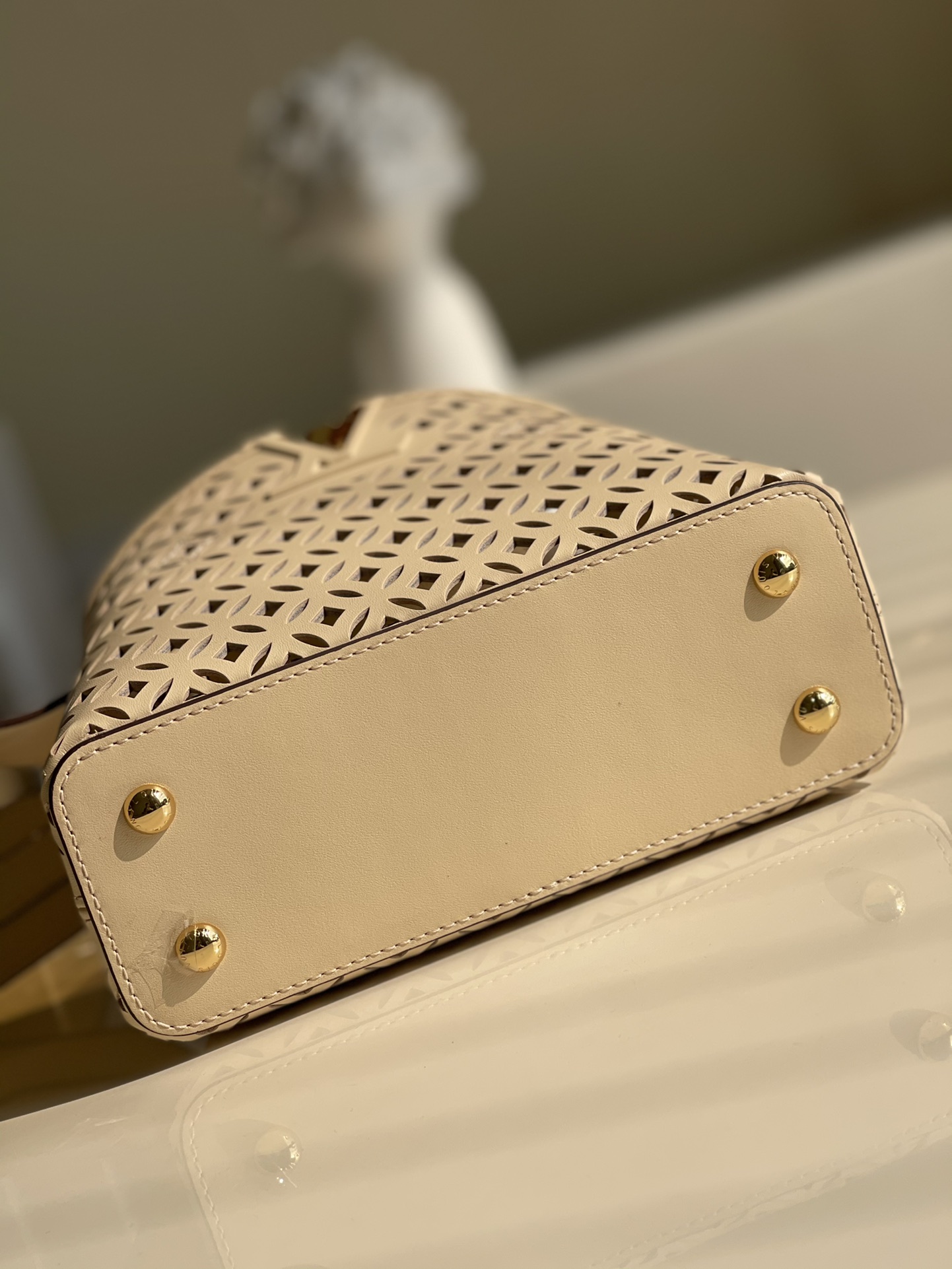 l0*is V*t0n capucines handlebag-21* 14* 8&27*21*10cm