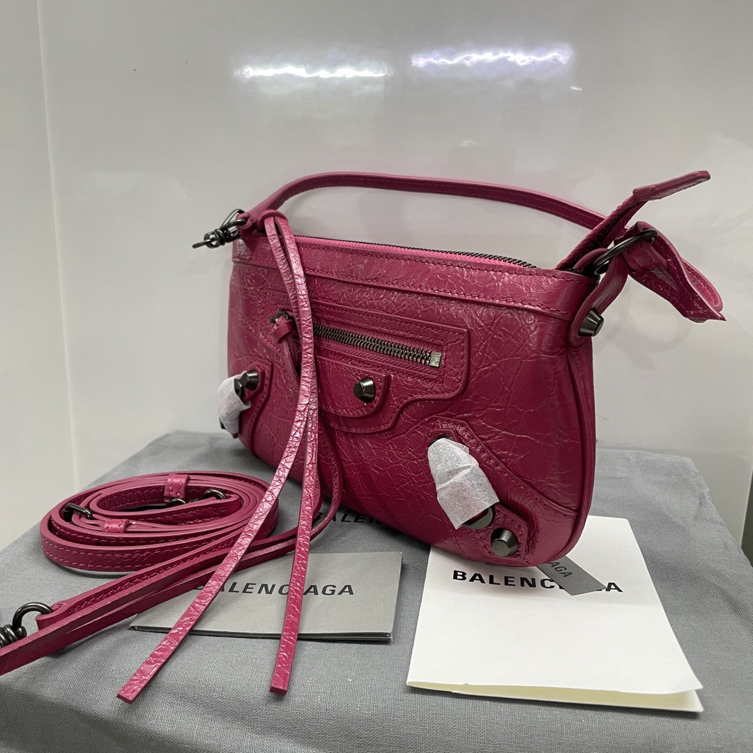 Ba1en*iaga Le City Pouch on Strap-24*4*13CM