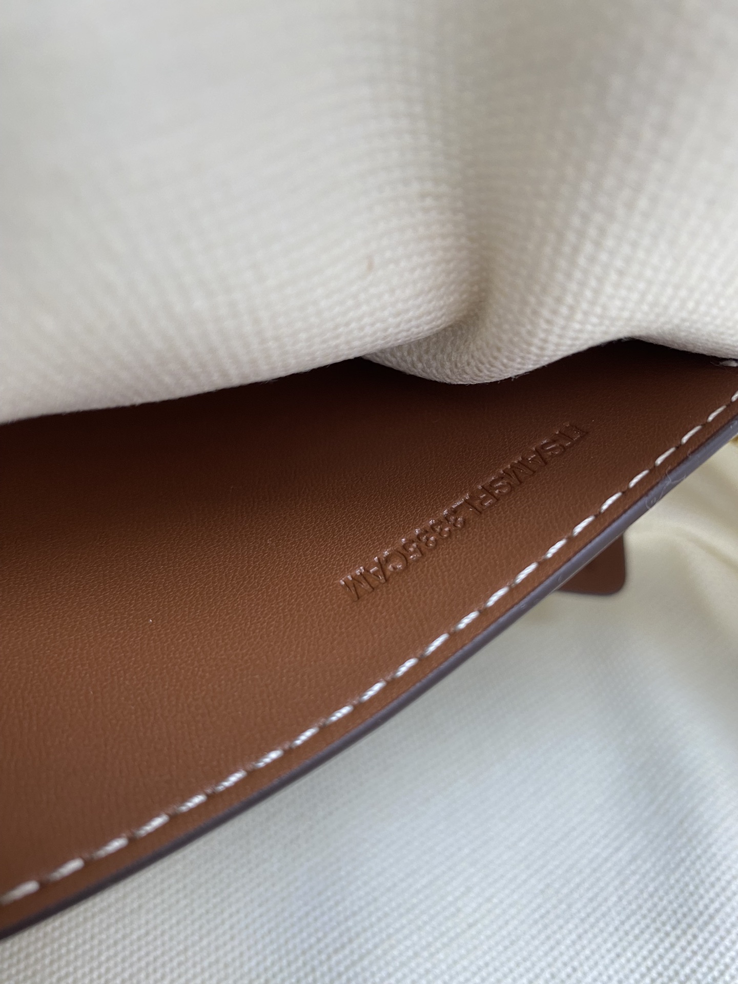 B**rry tote-30 x 11 x 22.5cm