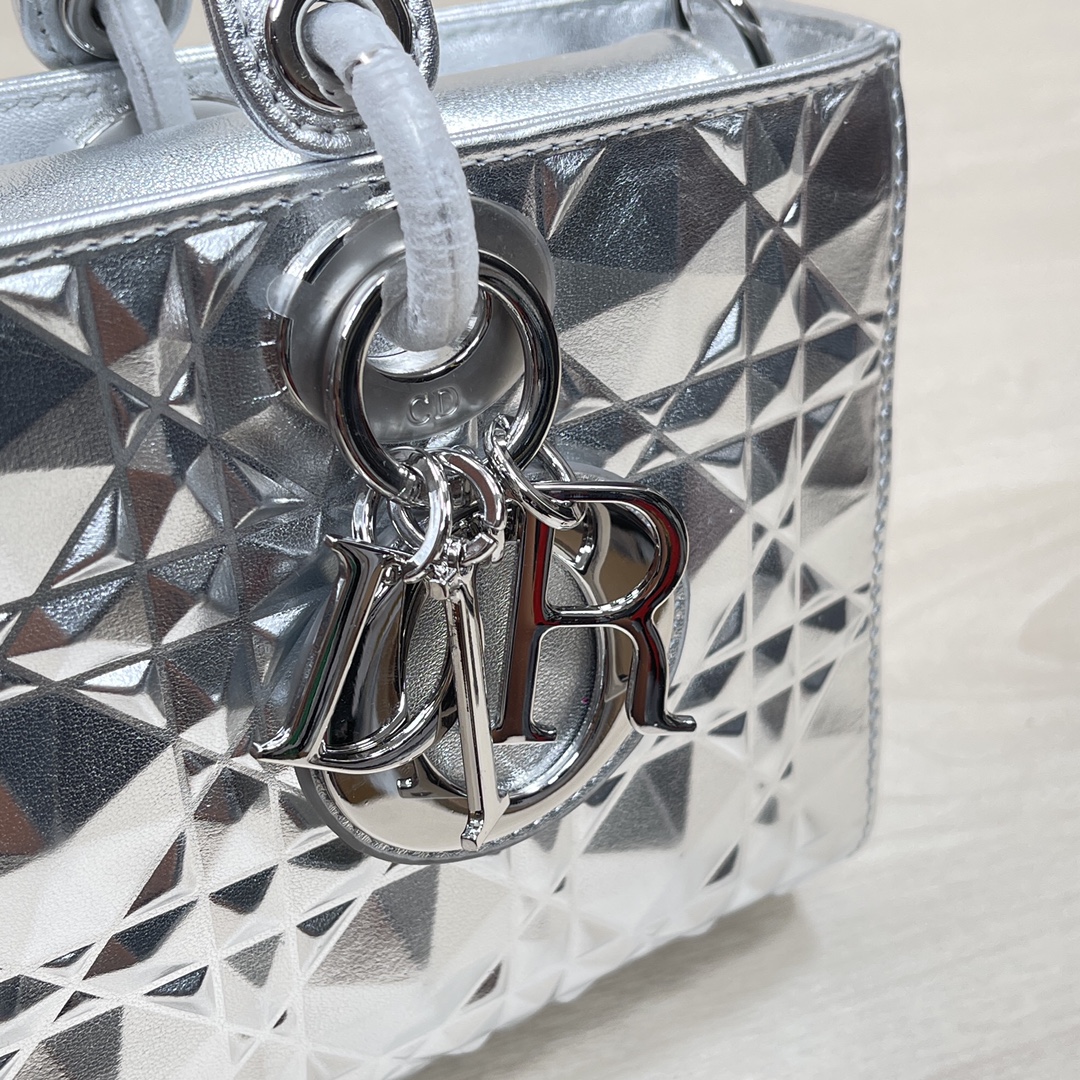 D*or lady bag-26 x 13.5 x 5 cm