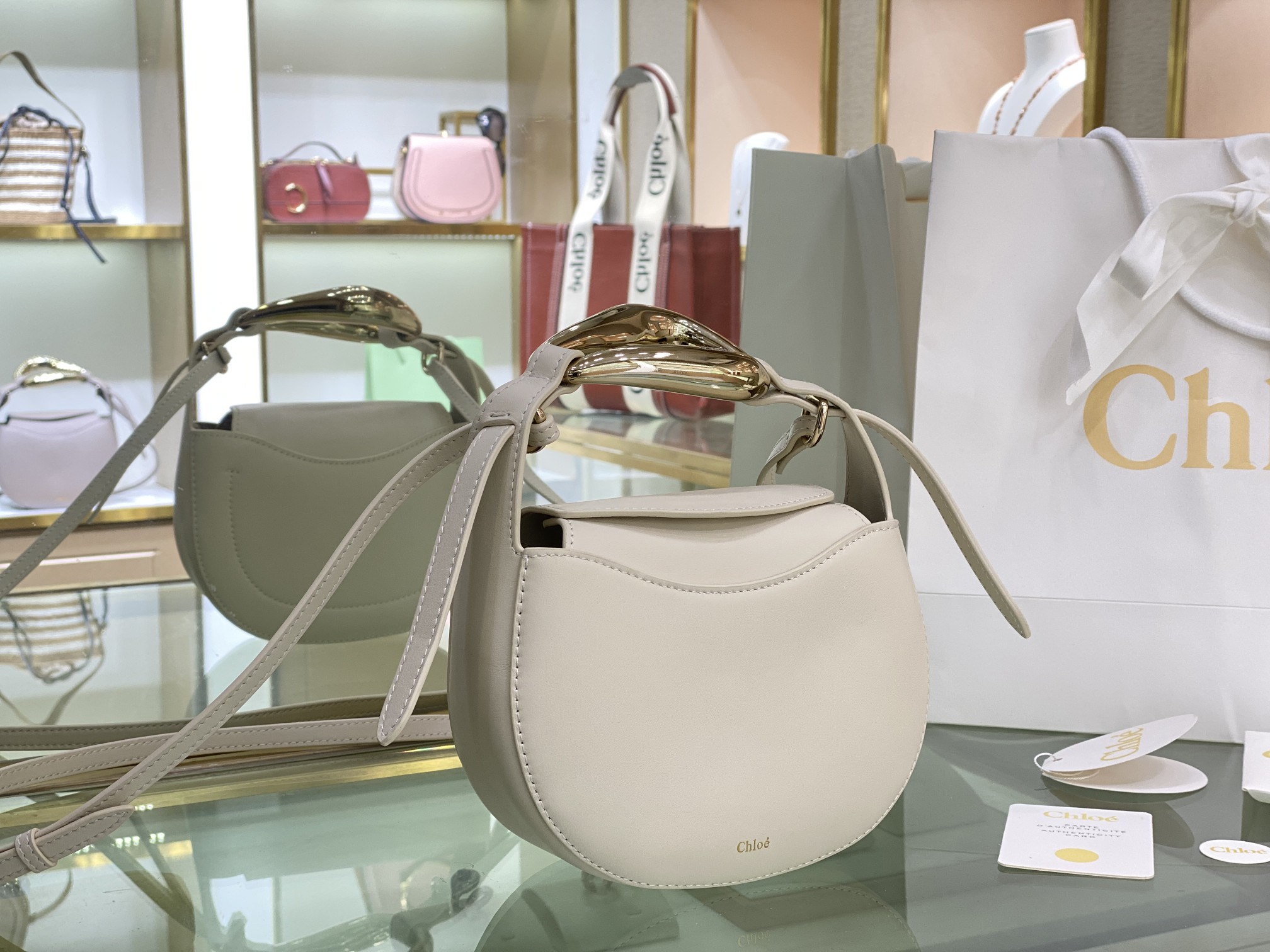 Ch10e kiss bag-s1350-20*26*8cm