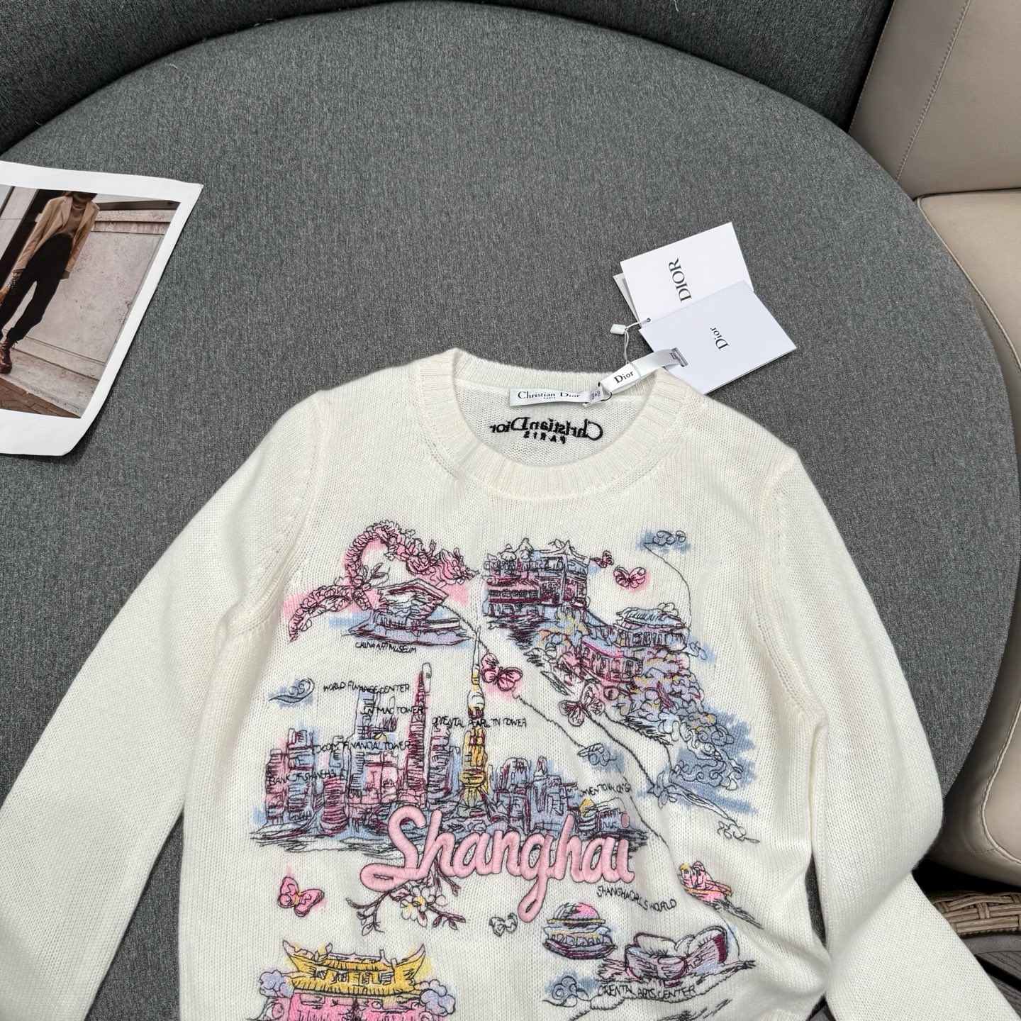 D10r souvenir embroidered sweater