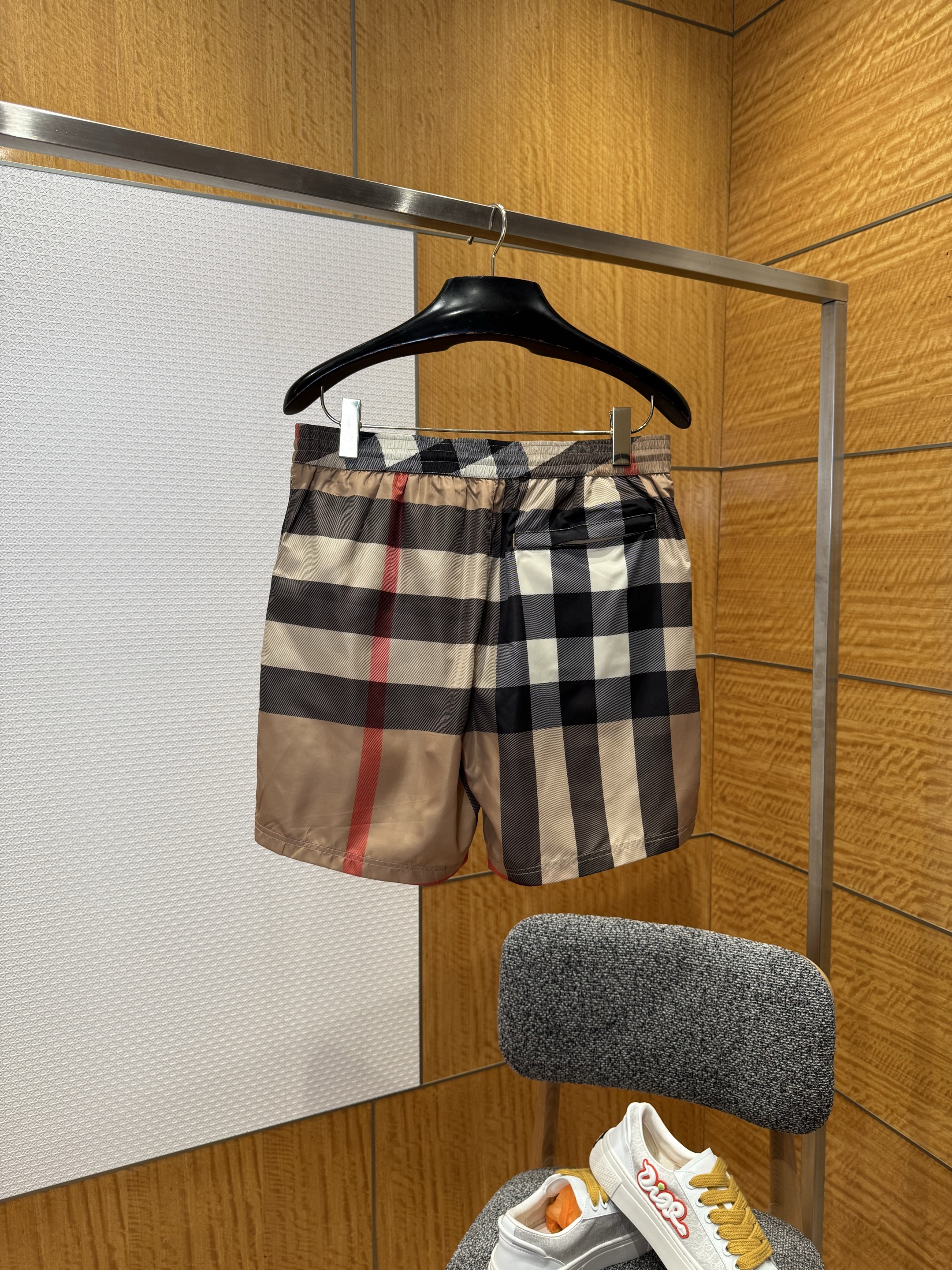 Burb*erry Classic Check Casual Shorts – Unisex Style