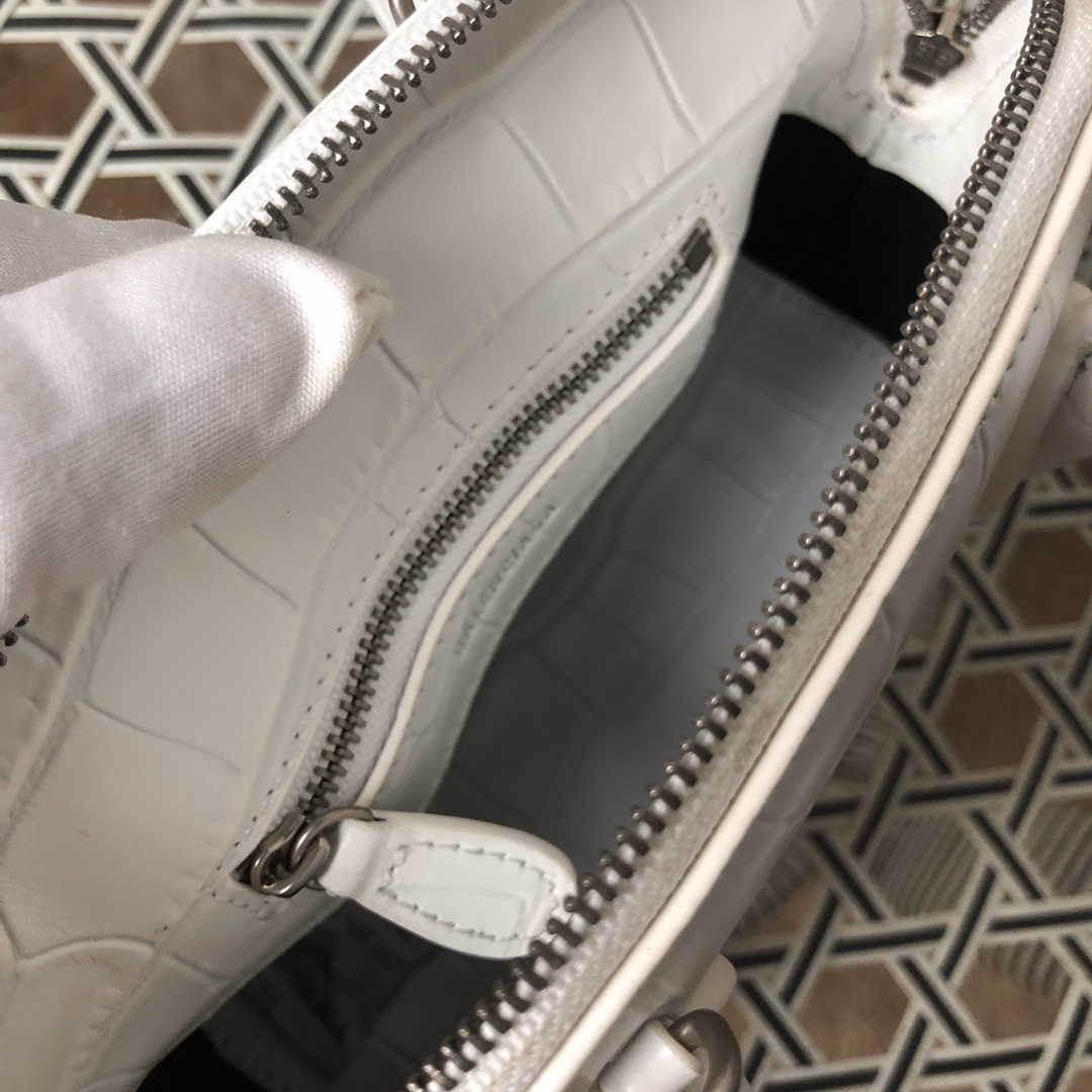 Ba*len*cia*ga ville bag-18x8x16cm