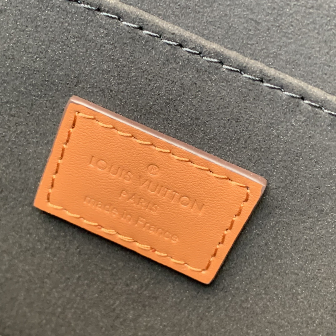 l0*is V*t0n dauphine-25*17*10.5cm