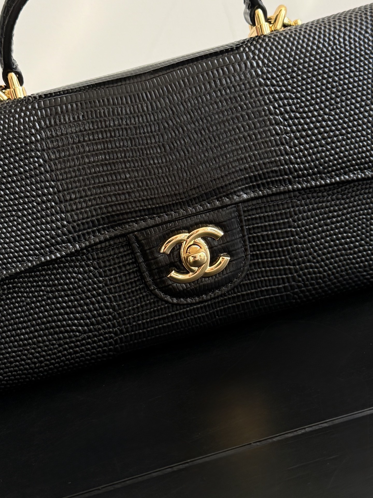 Ch@nel Calfskin Lizard Embossed Top Handle-25×10×3CM