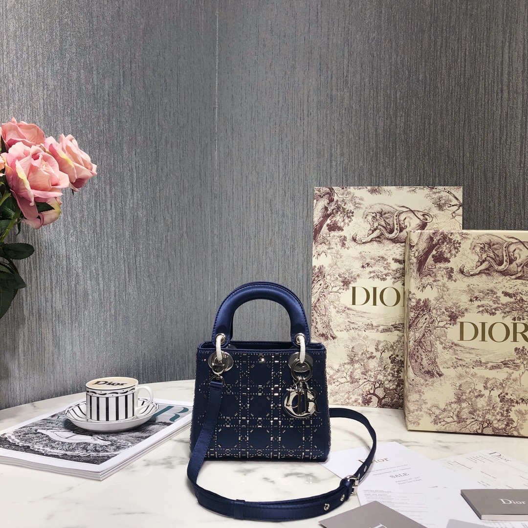 lady D*or mini-17*15*8cm