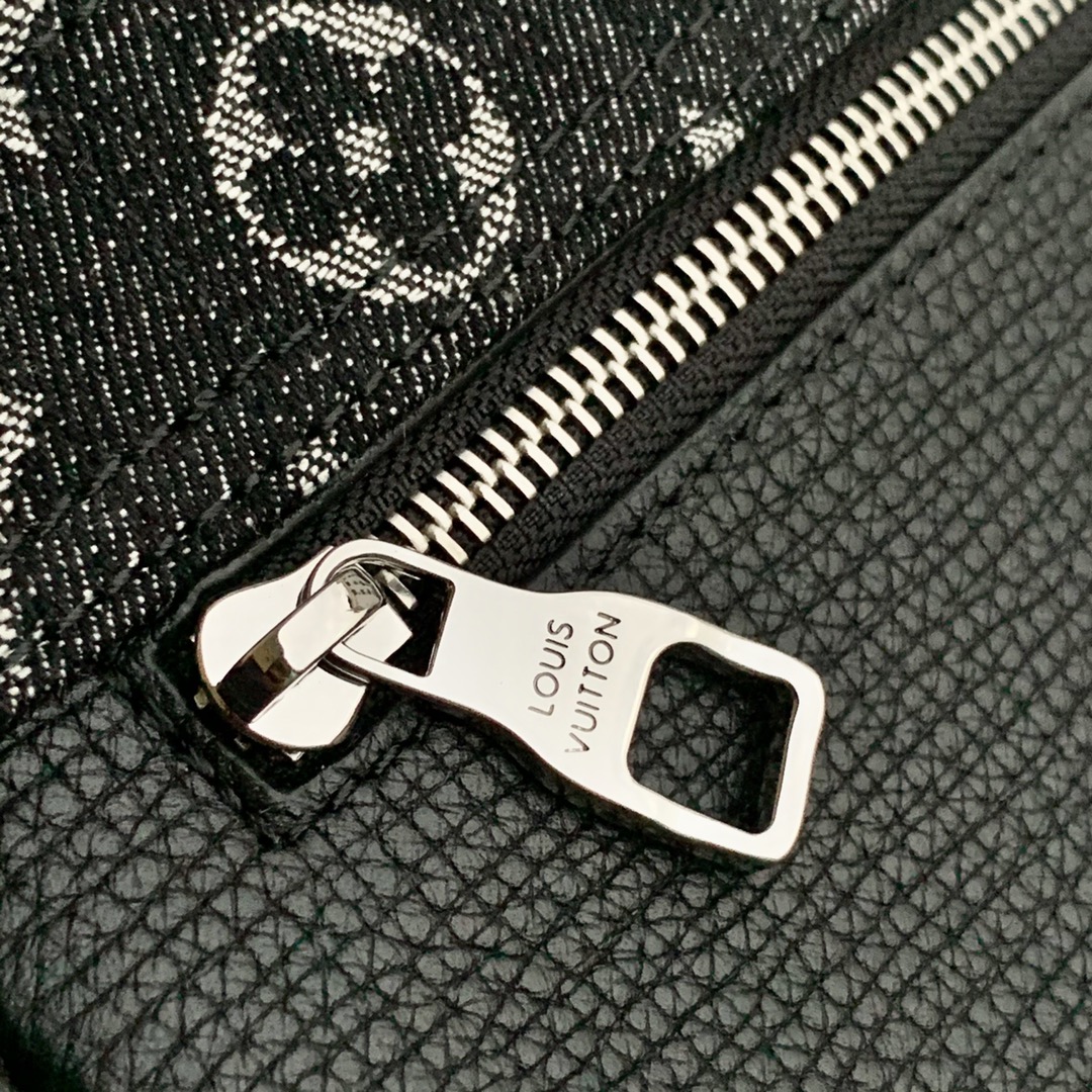 l0*is V*t0n besace tokyo -39*23*13cm