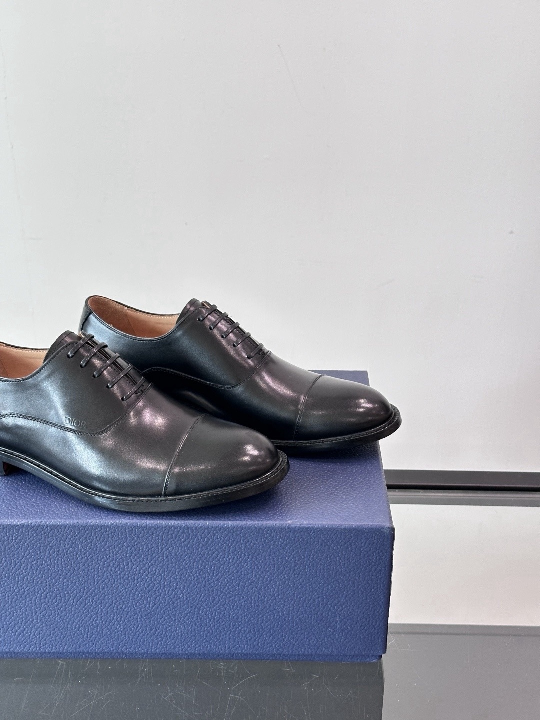 Di*r Timeless Oxford Shoe