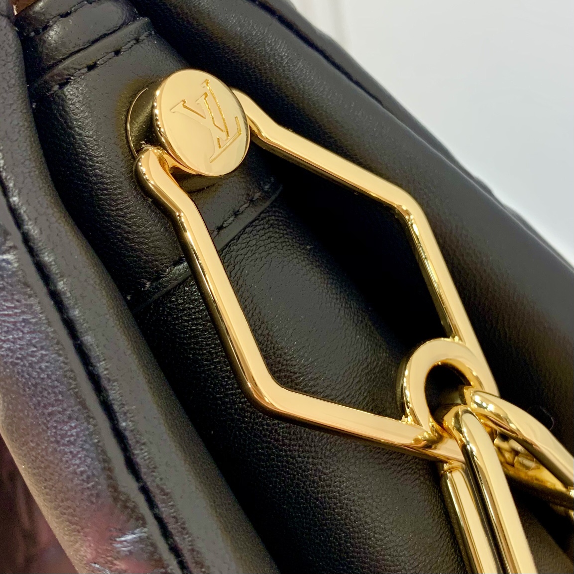 l0*is V*t0n coussin handbags-26*20*12cm