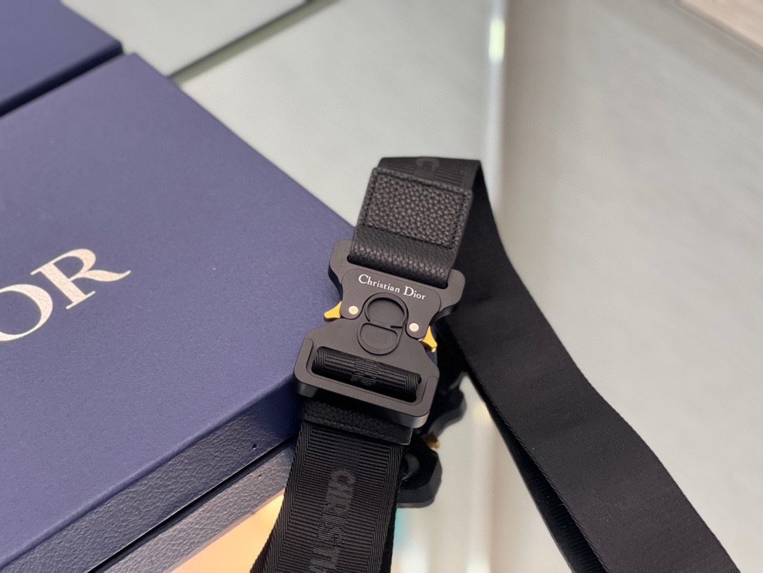 D*or saddle bag-20 x 28.6 x 5cm