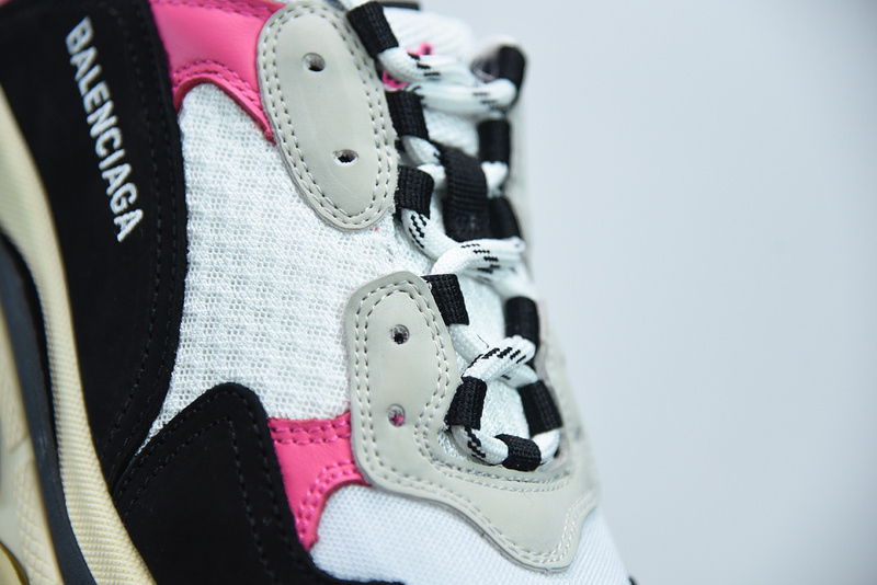 Ba*len*cia*ga triple s