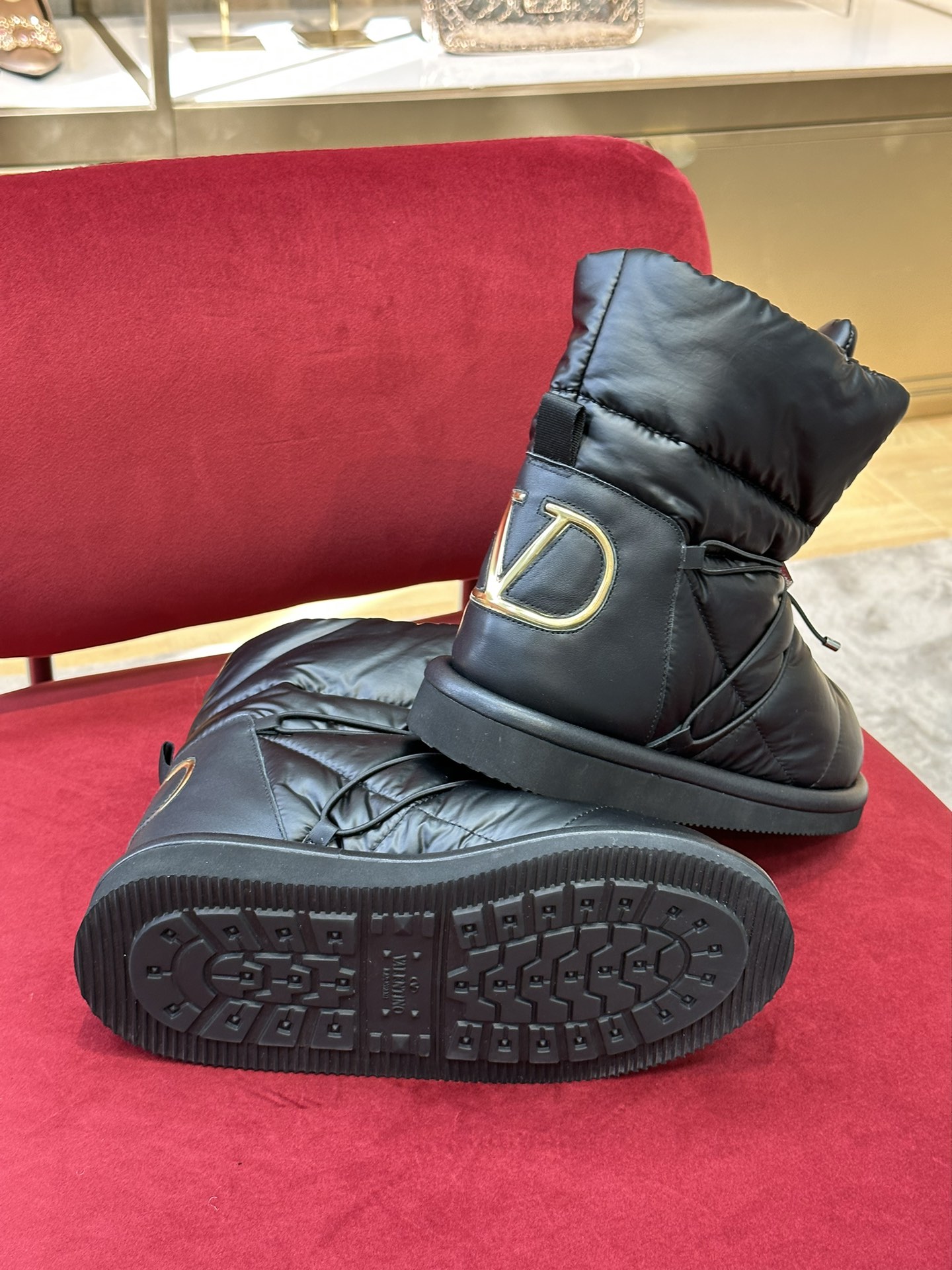 Va1e*ntin0 boots(eu35-42)