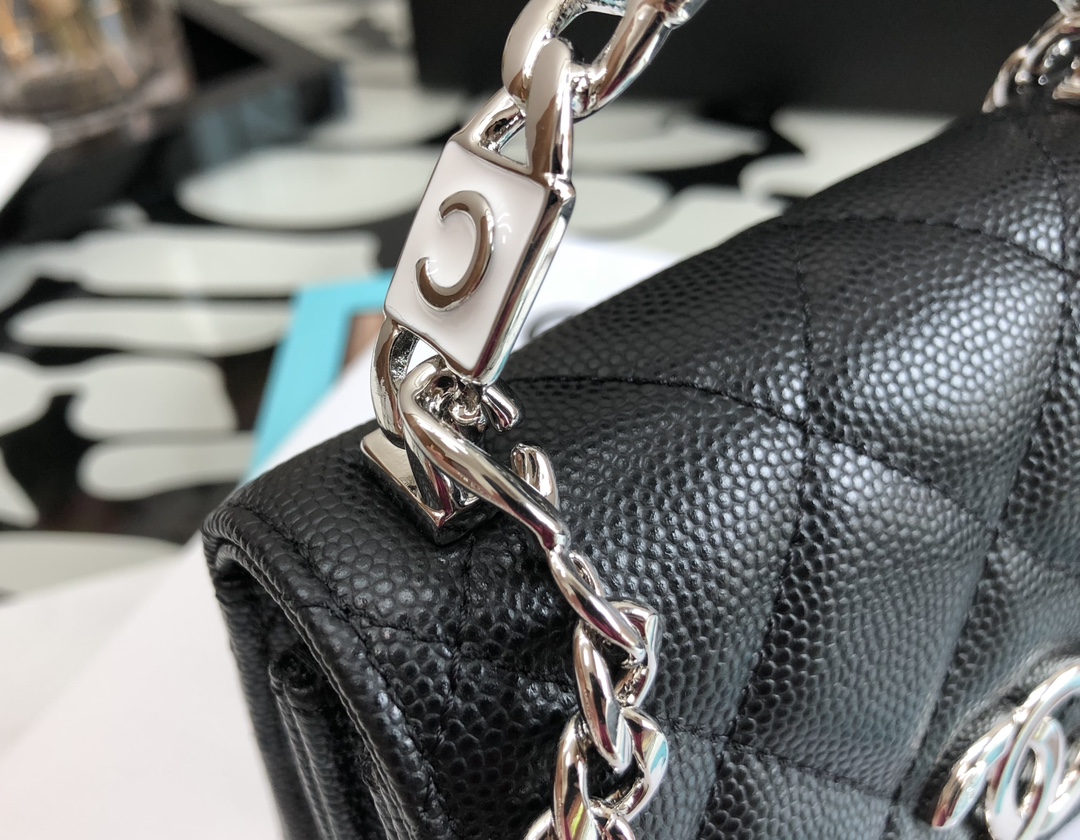CHANLE Vintage Chain Bag-13*9.5*6CM