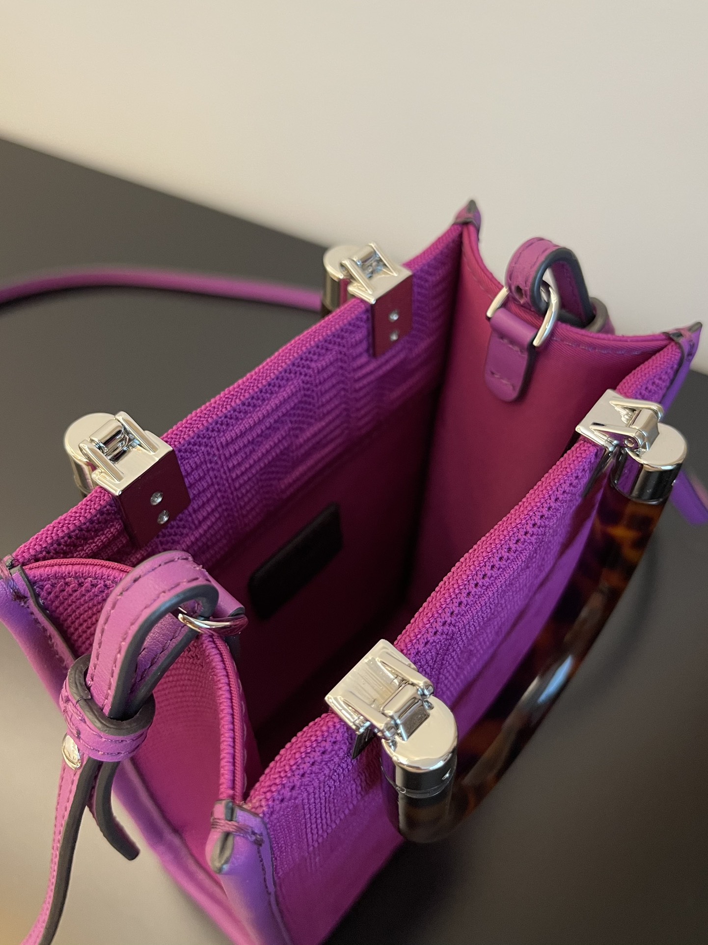 F**di sunshine mini tote -13x6.5x18cm