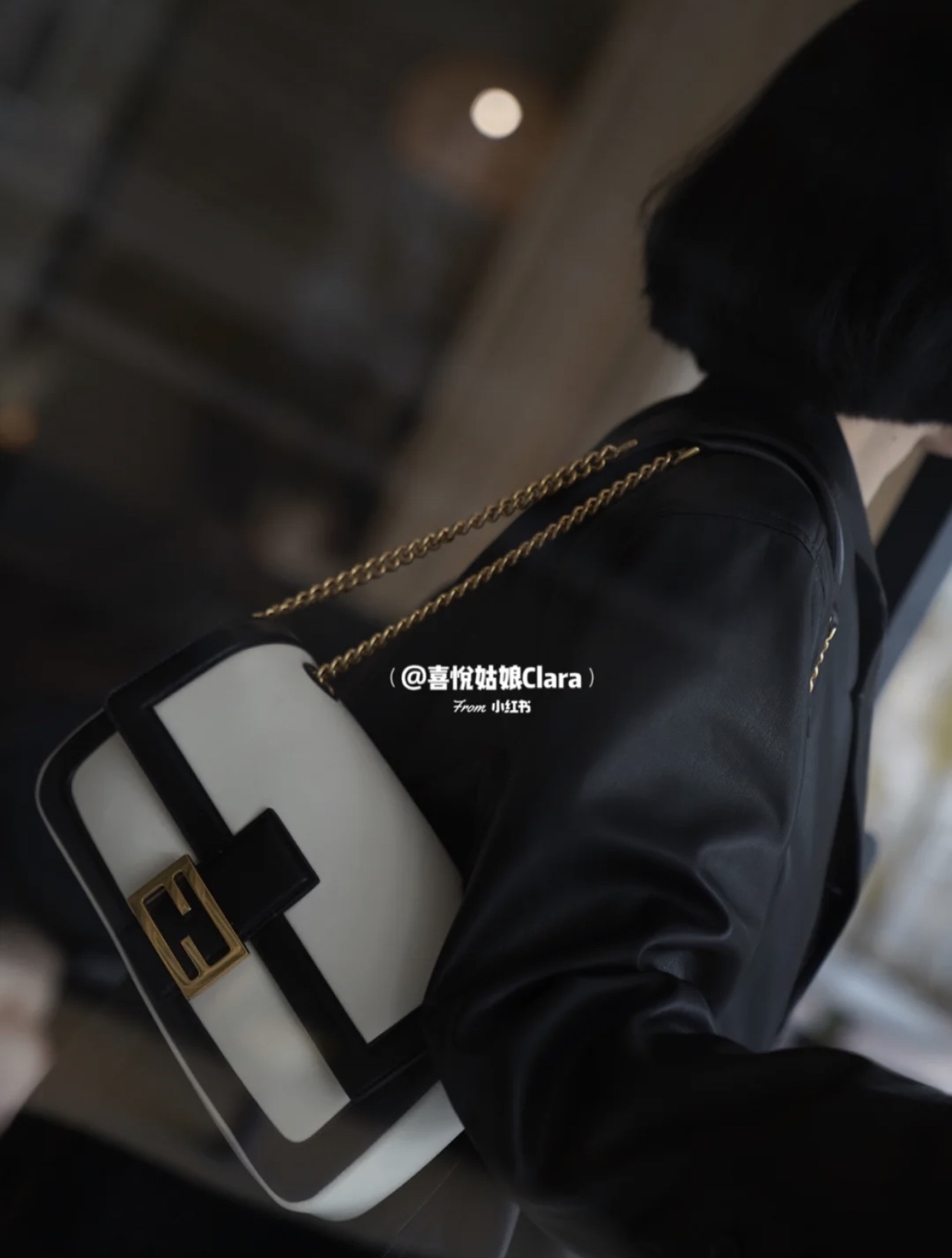 F**di medium baguette bag-26x15x4cm