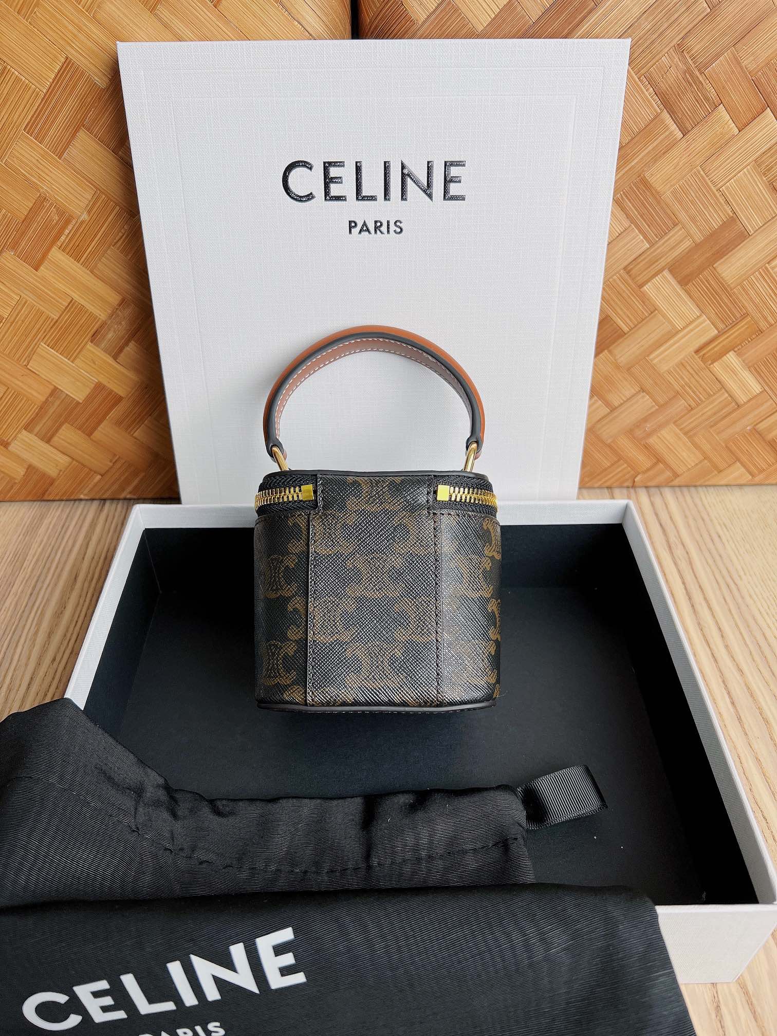 Ce**e cubic box bag-9×9.5×9cm